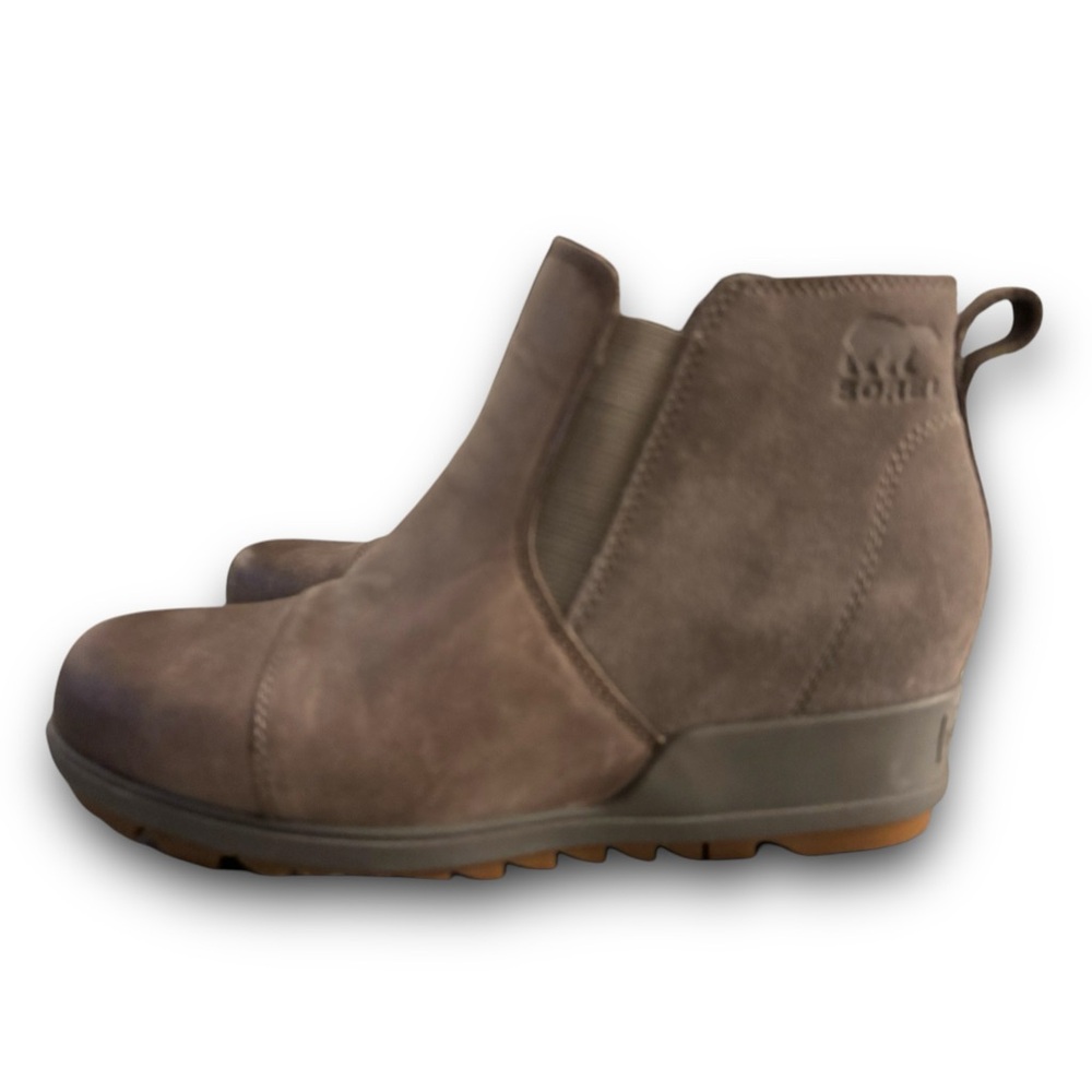 Sorel Evie Pull-On Wedge Bootie 8.5 Quarry Gum 2 Suede Leather NL3816-053